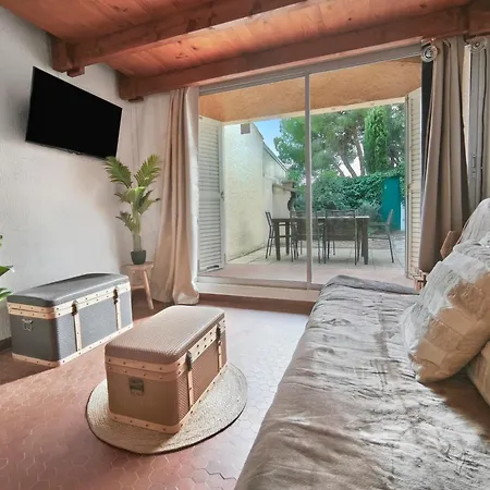 Cosy Avec Terrasse Et Parking Prive אגדה